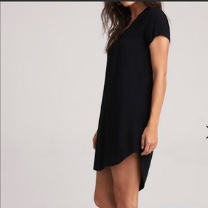 Cloth & Stone The VNeck Dress in black